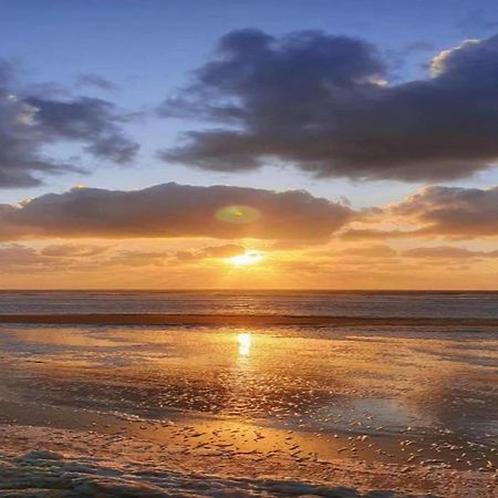 Comfortable Apartment In Oostende With Sea Views 외부 사진